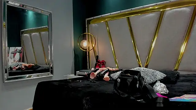 Mara Gonzalez online show from 10-21-25, 11:20