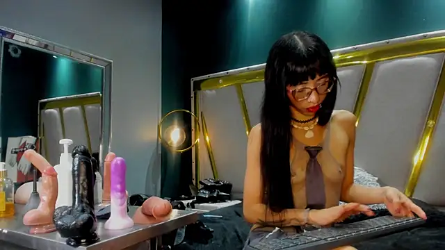 Mara Gonzalez online show from 02-13-26, 12:05