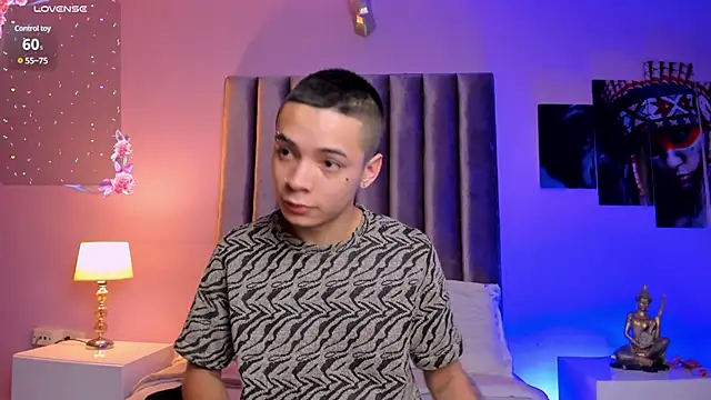 Snapshot of Adam_Thomass_1 chatting on 02-15-25, 01:16 Adam Thomass 1 online show from 02-15-25, 01:16