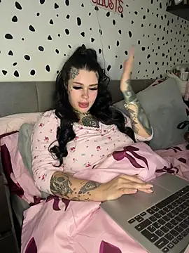tempzzz12 online show from 05-18-26, 07:13