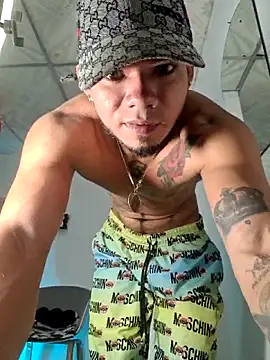 Niick01  online show from 11-16-25, 04:12