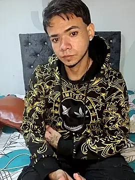 Niick01  online show from 11-24-25, 01:27