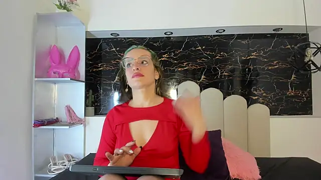 Annyrosee online show from 09-26-25, 08:38