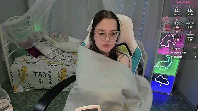 Snapshot of kaisajenner chatting on 02-09-25, 01:11 kaisajenner online show from 02-09-25, 01:11