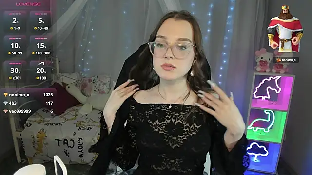 Snapshot of kaisajenner chatting on 03-14-25, 04:32 kaisajenner online show from 03-14-25, 04:32