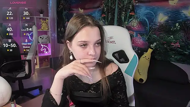 kaisajenner online show from 10-27-25, 07:15