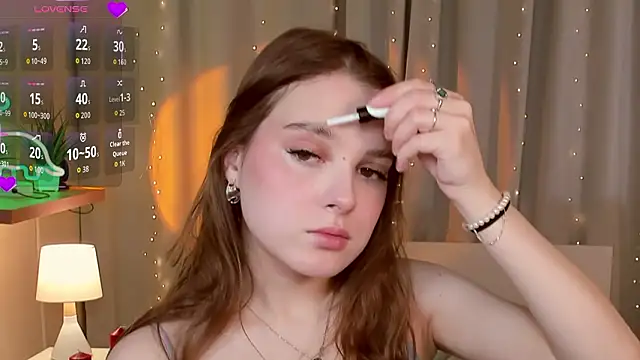 Snapshot of kaisajenner chatting on 02-24-26, 07:20 kaisajenner online show from 02-24-26, 07:20