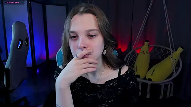 kaisajenner online show from 12-18-25, 07:07