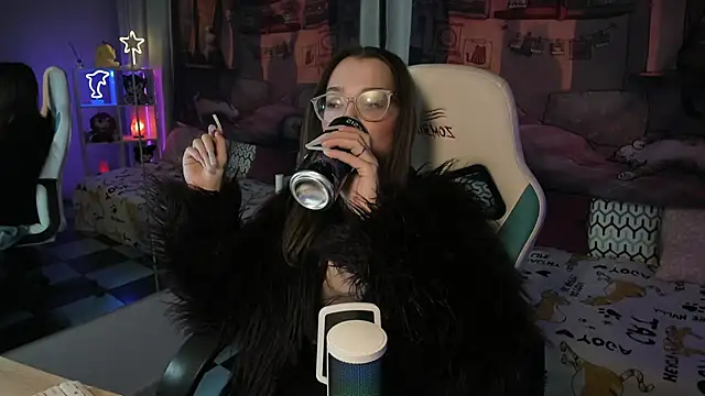 Snapshot of kaisajenner chatting on 02-19-25, 04:44 kaisajenner online show from 02-19-25, 04:44