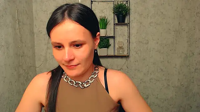 Snapshot of ValeriaHeart_ chatting on 02-17-25, 02:17 ValeriaHeart online show from 02-17-25, 02:17