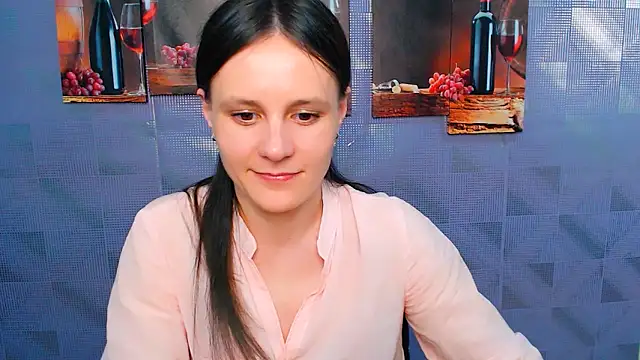 Snapshot of ValeriaHeart_ chatting on 03-14-25, 03:58 ValeriaHeart online show from 03-14-25, 03:58