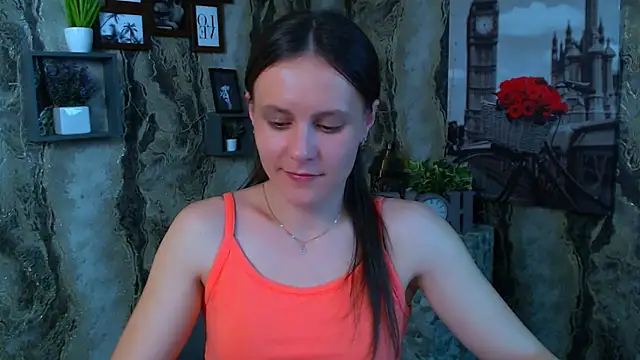 ValeriaHeart  online show from 02-14-26, 02:39