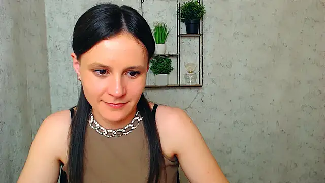 Snapshot of ValeriaHeart_ chatting on 03-04-25, 01:49 ValeriaHeart online show from 03-04-25, 01:49