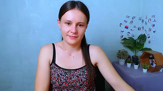 ValeriaHeart  online show from 12-18-25, 08:23