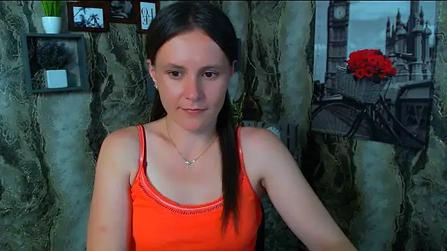 Snapshot of ValeriaHeart_ chatting on 05-26-26, 02:26 ValeriaHeart online show from 05-26-26, 02:26