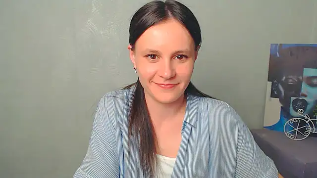 Snapshot of ValeriaHeart_ chatting on 03-22-25, 02:36 ValeriaHeart online show from 03-22-25, 02:36