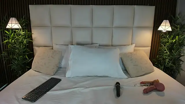 DashaQuinn online show from 10-17-25, 11:34