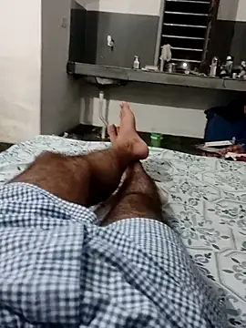 Snapshot of Hot_funky_boy chatting on 10-01-25, 07:18 Hot funky boy online show from 10-01-25, 07:18