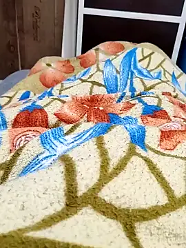 Snapshot of Hot_funky_boy chatting on 02-04-25, 05:12 Hot funky boy online show from 02-04-25, 05:12