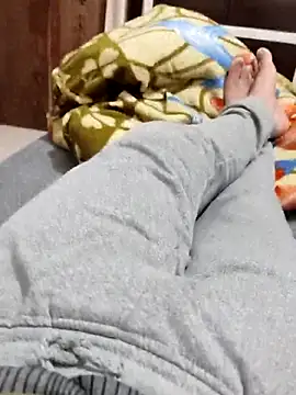 Snapshot of Hot_funky_boy chatting on 02-22-25, 04:30 Hot funky boy online show from 02-22-25, 04:30