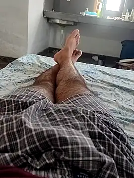 Snapshot of Hot_funky_boy chatting on 10-12-25, 06:15 Hot funky boy online show from 10-12-25, 06:15