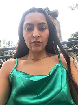 Sofiadelacruz online show from 04-13-26, 10:03