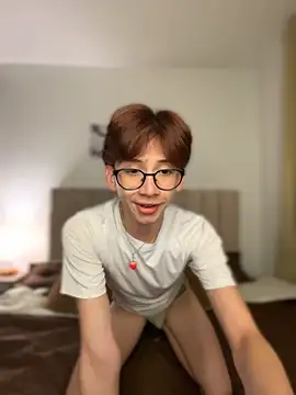 Snapshot of jacob_and_sam chatting on 09-26-25, 01:34 jacob and sam online show from 09-26-25, 01:34