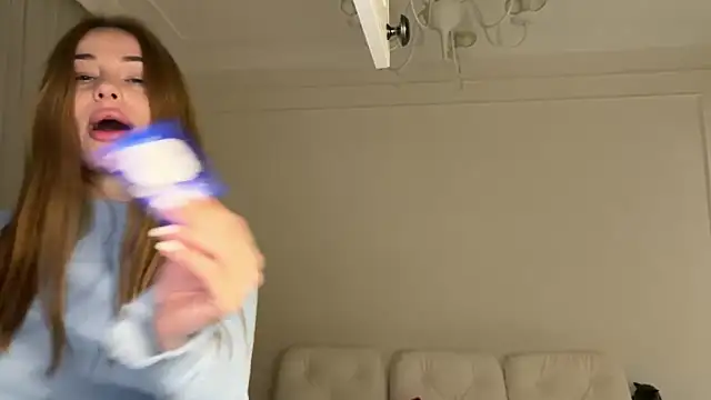 Kisskeyy online show from 01-31-25, 11:35