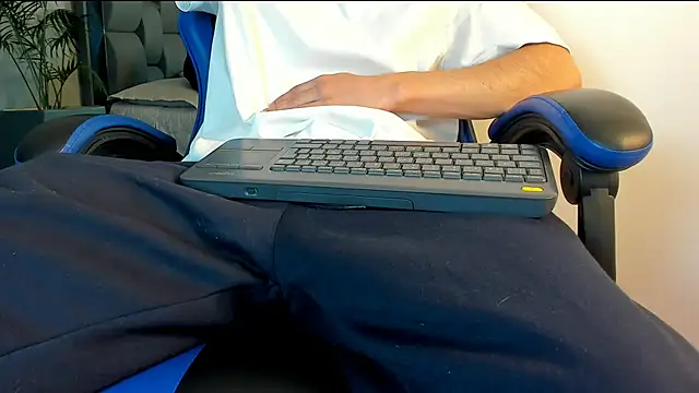 roan birkin online show from 11-21-25, 07:13