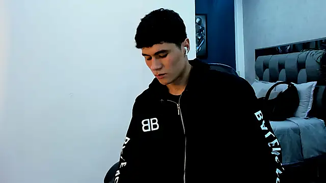 roan birkin online show from 11-24-25, 07:14