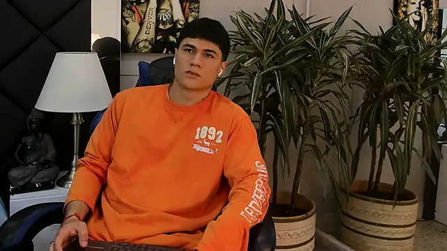 roan birkin online show from 04-05-26, 07:31