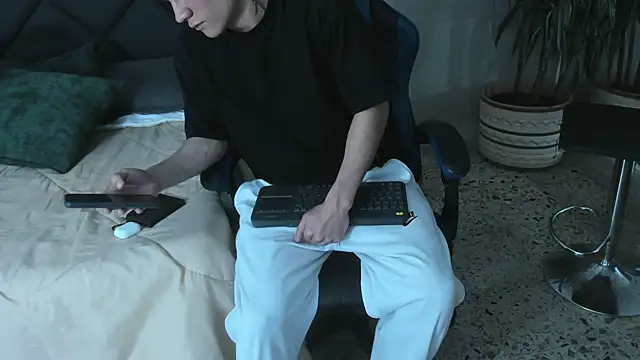 roan birkin online show from 02-28-26, 07:35