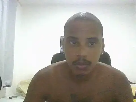 Snapshot of ONegodoce25 chatting on 05-20-26, 10:07 ONegodoce25 online show from 05-20-26, 10:07