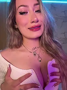 Lally Valencia   online show from 11-29-25, 08:36