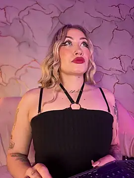 Lally Valencia   online show from 02-22-26, 10:00