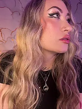 Lally Valencia   online show from 02-05-26, 08:21