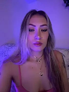 Snapshot of Lally_Valencia__ chatting on 02-28-25, 03:37 Lally Valencia   online show from 02-28-25, 03:37