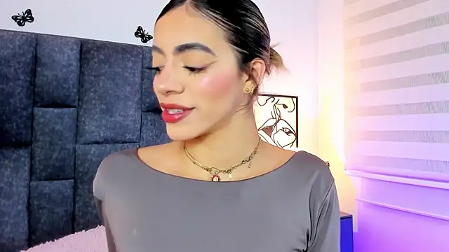 Violetta Ficher online show from 04-16-26, 02:12