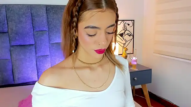 Violetta Ficher online show from 05-29-26, 02:17