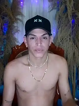 Snapshot of duquehotvoy chatting on 02-05-25, 06:48 duquehotvoy online show from 02-05-25, 06:48