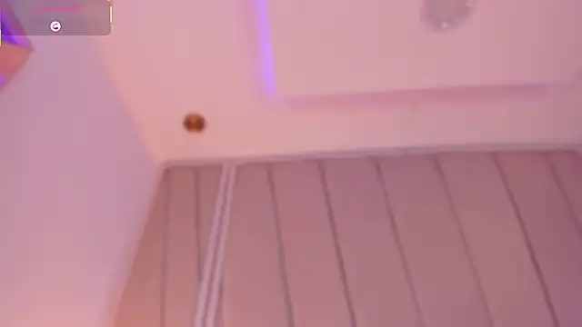 Nikki vega online show from 03-03-25, 07:35