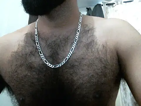 Snapshot of indianhairybull chatting on 02-22-26, 04:26 indianhairybull online show from 02-22-26, 04:26