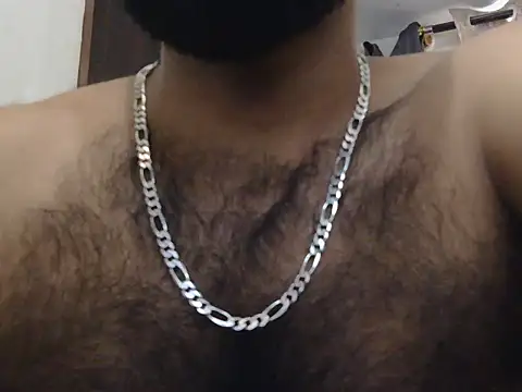 Snapshot of indianhairybull chatting on 07-13-26, 04:23 indianhairybull online show from 07-13-26, 04:23