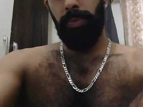 Snapshot of indianhairybull chatting on 06-16-26, 04:45 indianhairybull online show from 06-16-26, 04:45