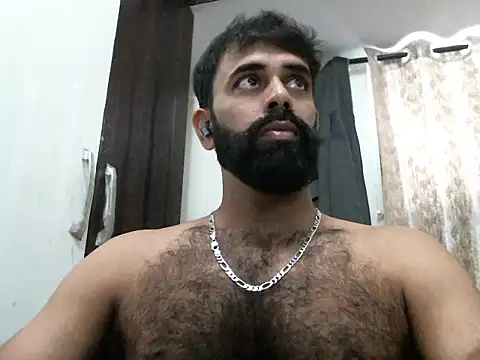 Snapshot of indianhairybull chatting on 02-26-26, 04:45 indianhairybull online show from 02-26-26, 04:45