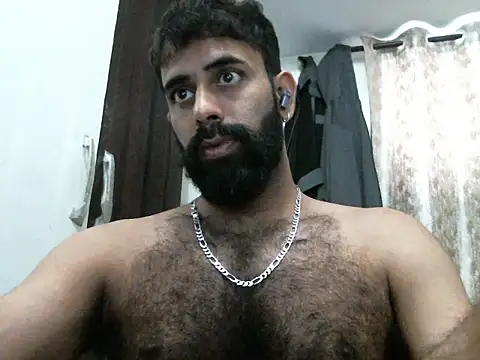 Snapshot of indianhairybull chatting on 02-25-26, 04:23 indianhairybull online show from 02-25-26, 04:23
