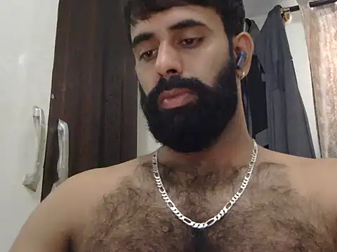 Snapshot of indianhairybull chatting on 07-15-26, 04:30 indianhairybull online show from 07-15-26, 04:30
