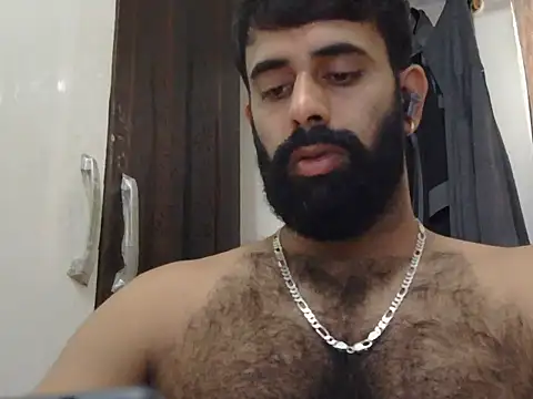 Snapshot of indianhairybull chatting on 07-12-26, 04:35 indianhairybull online show from 07-12-26, 04:35