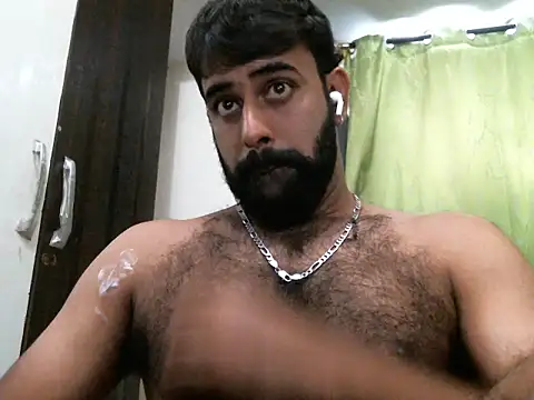 Snapshot of indianhairybull chatting on 10-05-25, 04:58 indianhairybull online show from 10-05-25, 04:58