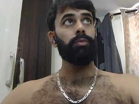 Snapshot of indianhairybull chatting on 07-14-26, 04:39 indianhairybull online show from 07-14-26, 04:39
